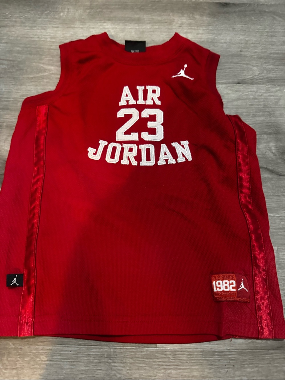 Boys sz 5-6 Jordan Red AIR 23 Sleeveless Tank Top EUC